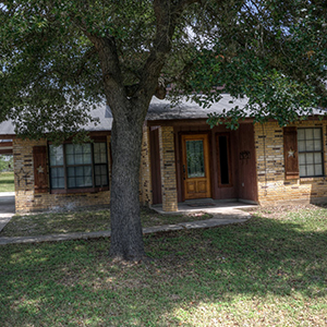 Concan Living & Real Estate
